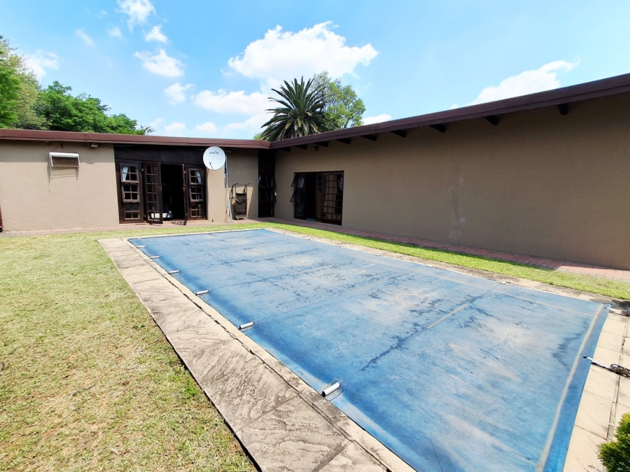 5 Bedroom Property for Sale in Sasolburg Ext 4 Free State